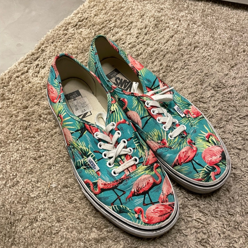 Flamingo Vans